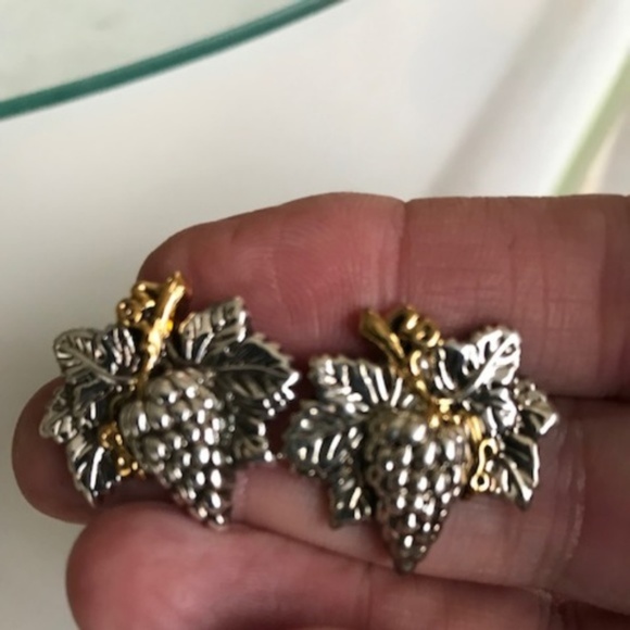 Grape Earrings Pierced Posts Vintage California - Picture 3 of 4